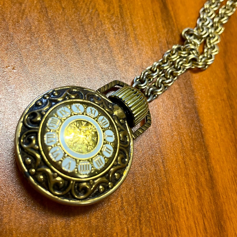 Vintage perfume necklace pendant